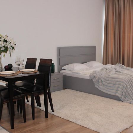 Cozy Home Exclusive Time Almaty Eksteriør billede